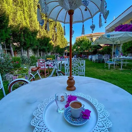 Alasonya Alacati By La Mira Hotel Alaçatı
