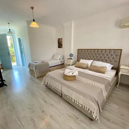 Alasonya Alacati By La Mira Hotel