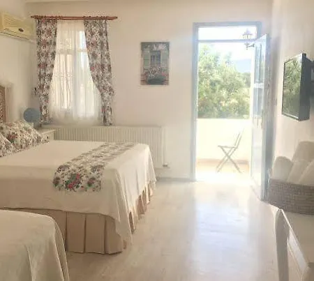 Alasonya Alaçatı By La Mira