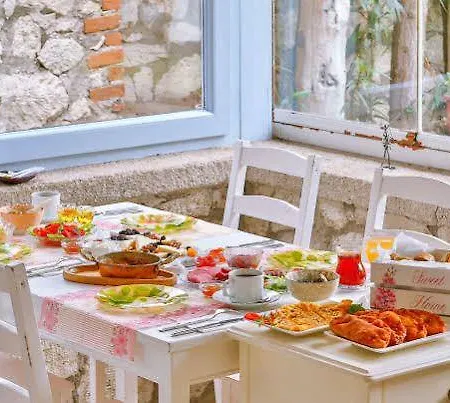 Alasonya Alacati By La Mira 3* Alaçatı